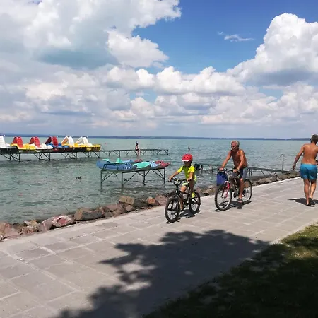 Lägenhet In Siofok/balaton 19840 *